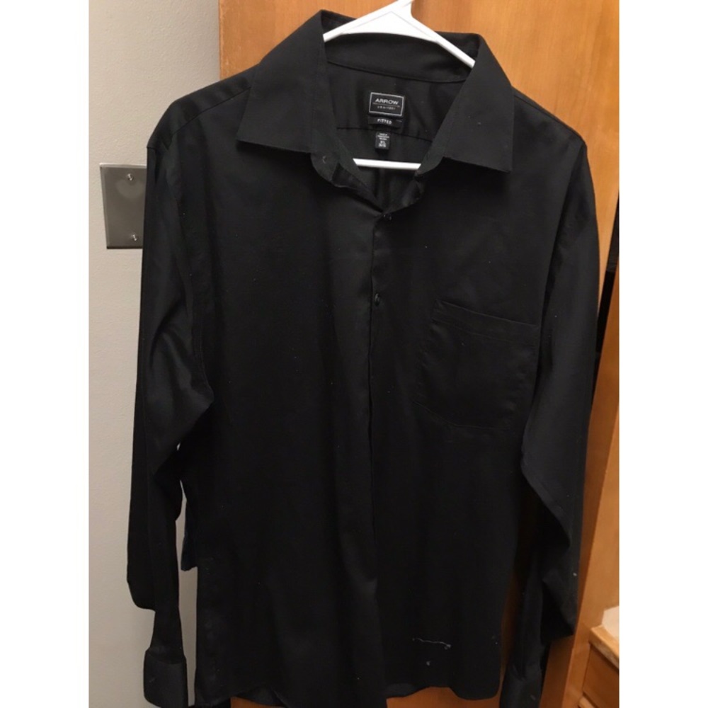 Mens black dress shirt (NWOT)